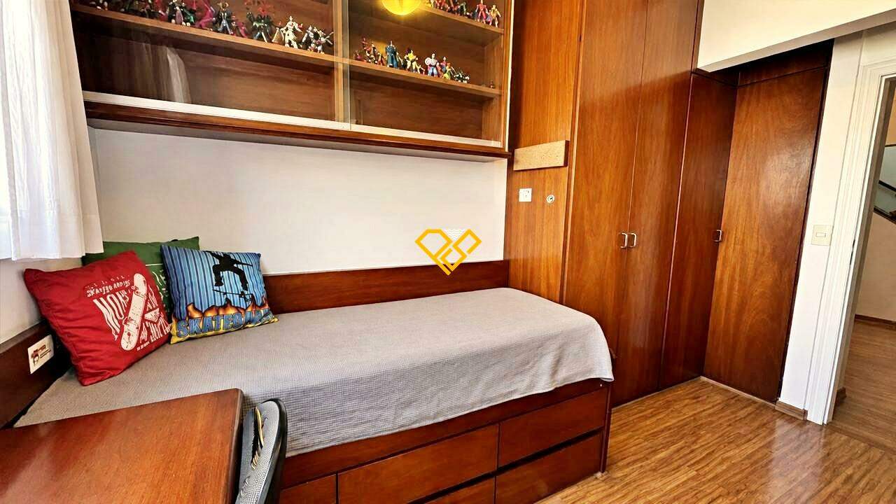 Cobertura à venda no Ponta da Praia: