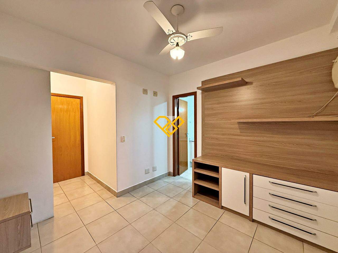 Apartamento para aluguel no Embaré: Dormitório 1 - suíte
