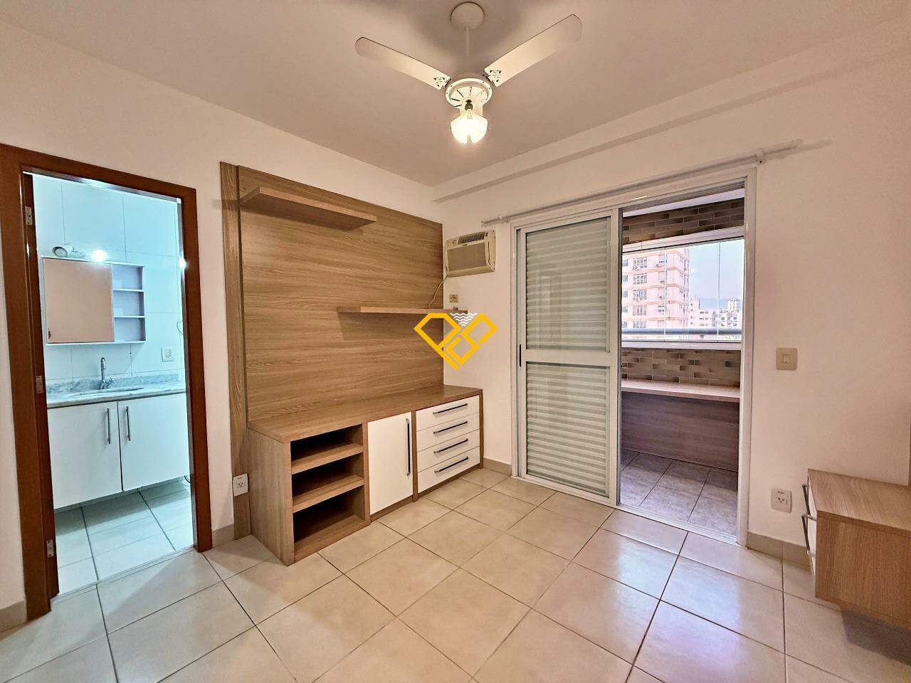 Apartamento para aluguel no Embaré: Dormitório 1 - suíte