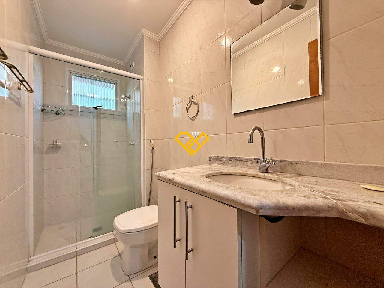 Apartamento para aluguel no Embaré: Wc social