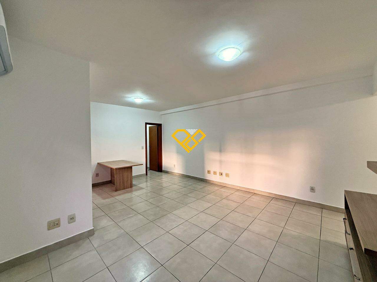 Apartamento para aluguel no Embaré: Sala