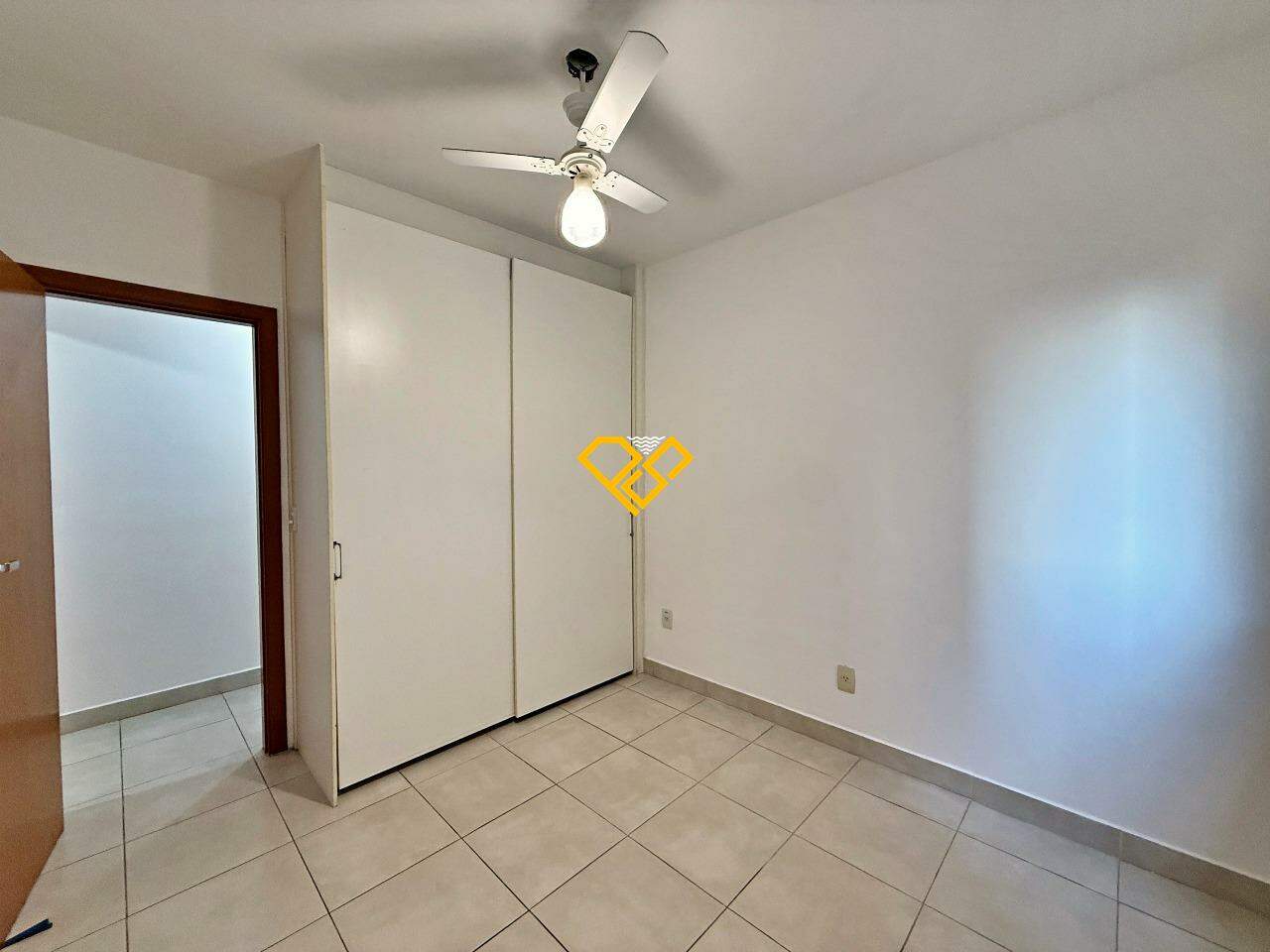 Apartamento para aluguel no Embaré: Dormitório 2