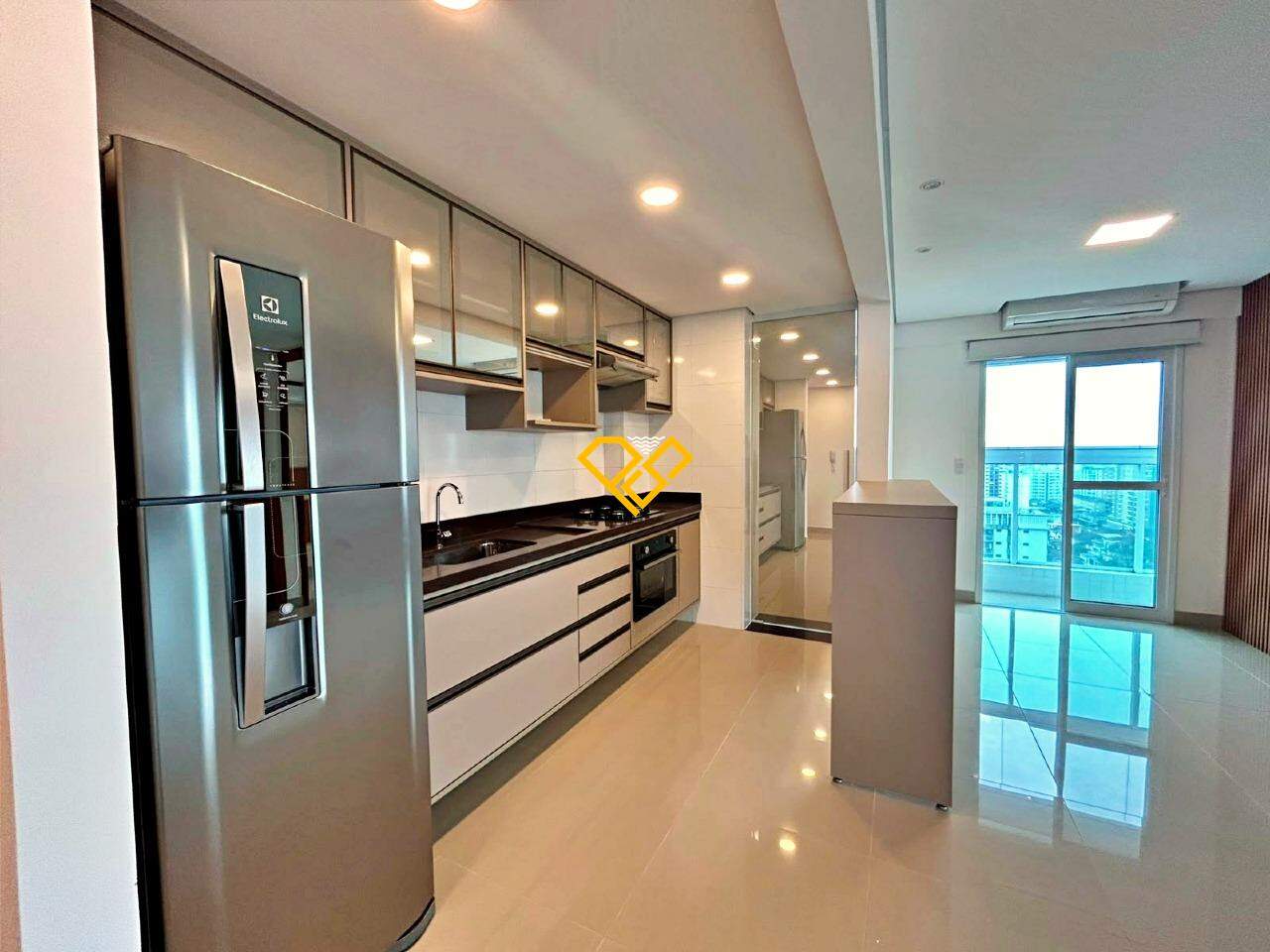 Apartamento à venda no Embaré:
