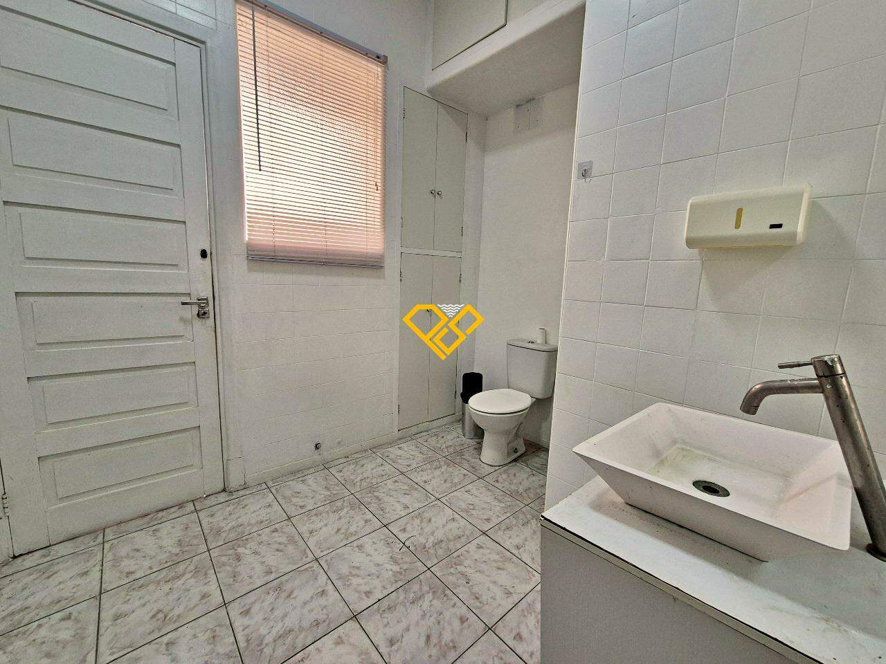 Sobrado à venda no Gonzaga: Wc social