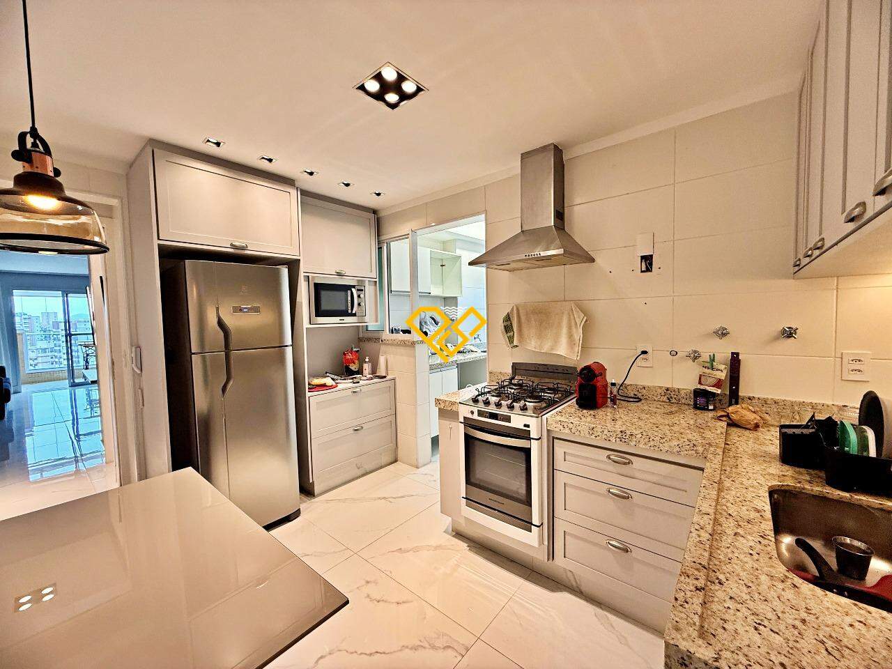Apartamento à venda no Gonzaga: Cozinha
