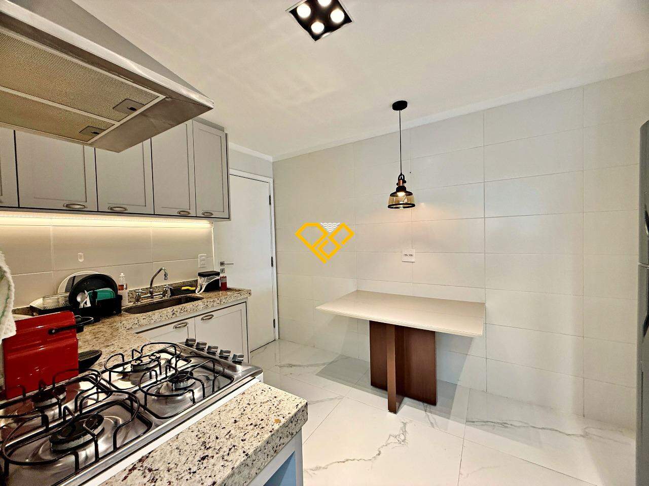 Apartamento à venda no Gonzaga: Cozinha
