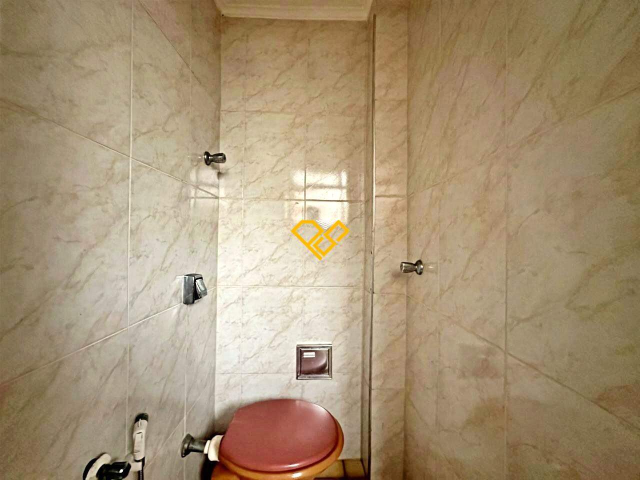 Apartamento para aluguel no Boqueirão: Wc de serviço