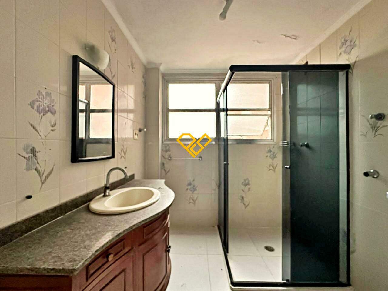 Apartamento para aluguel no Boqueirão: Wc social