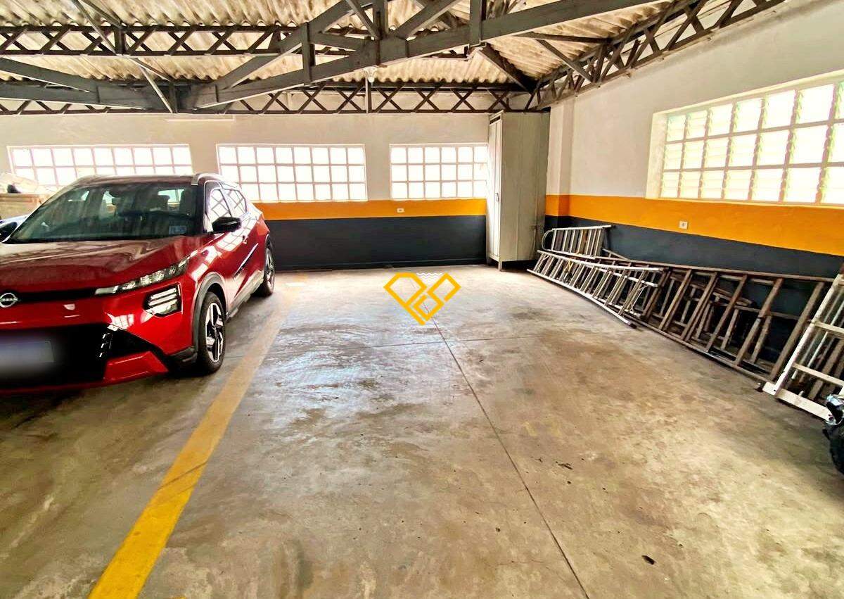Apartamento à venda no Ponta da Praia: Garagem