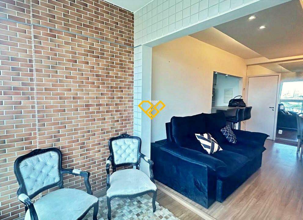 Apartamento para aluguel no Macuco: Sala e varanda