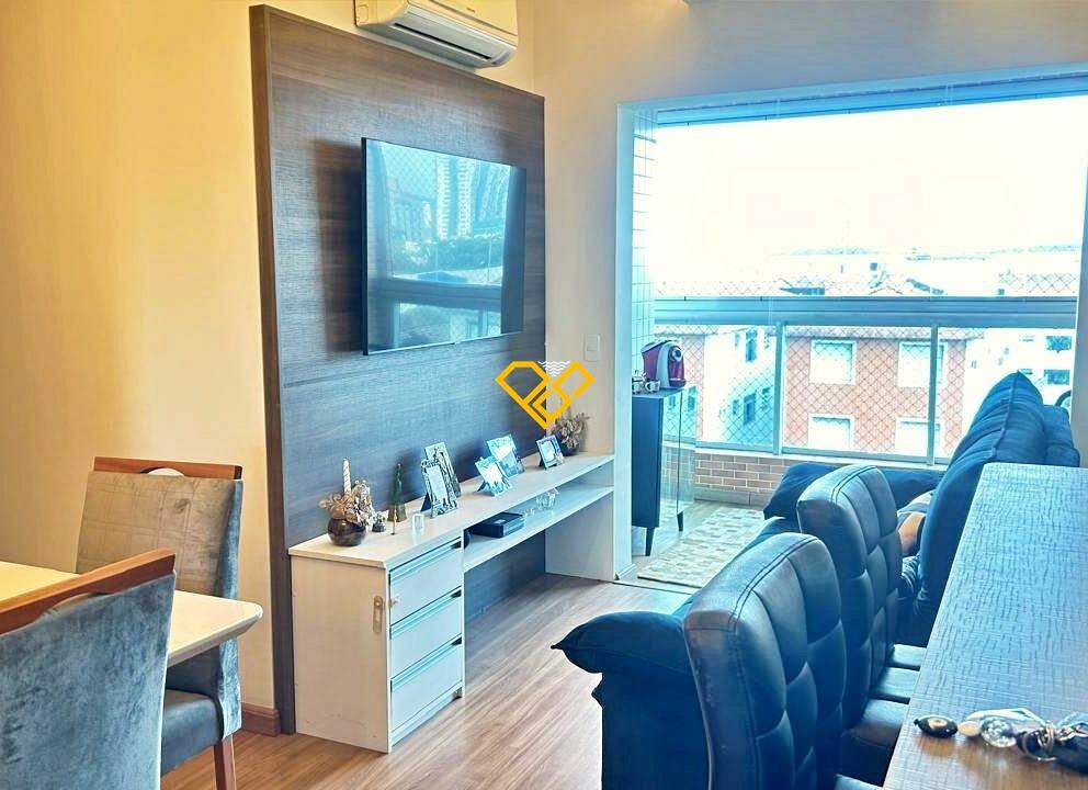 Apartamento para aluguel no Macuco: Sala e varanda