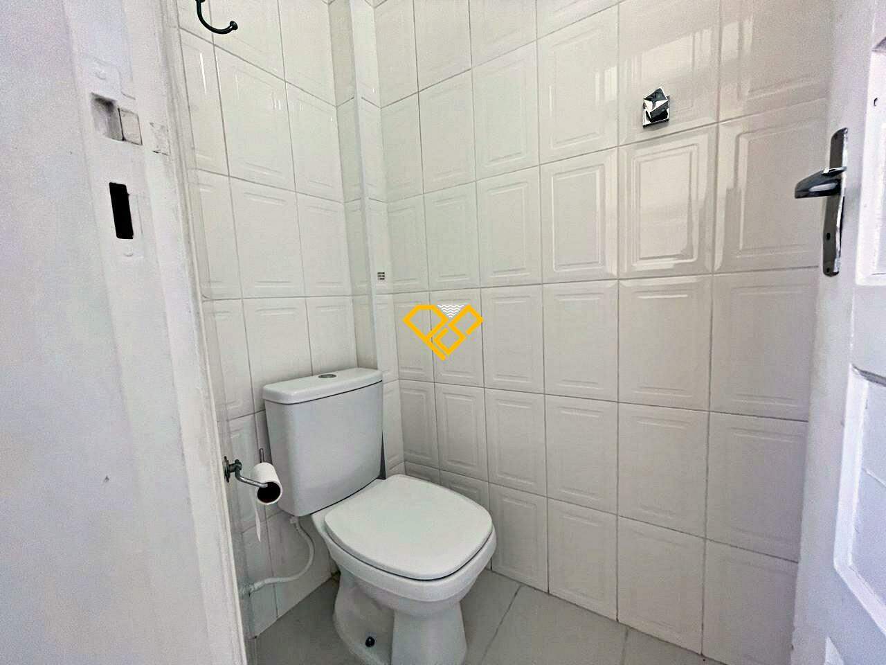 Apartamento para aluguel no Gonzaga: Wc de serviço