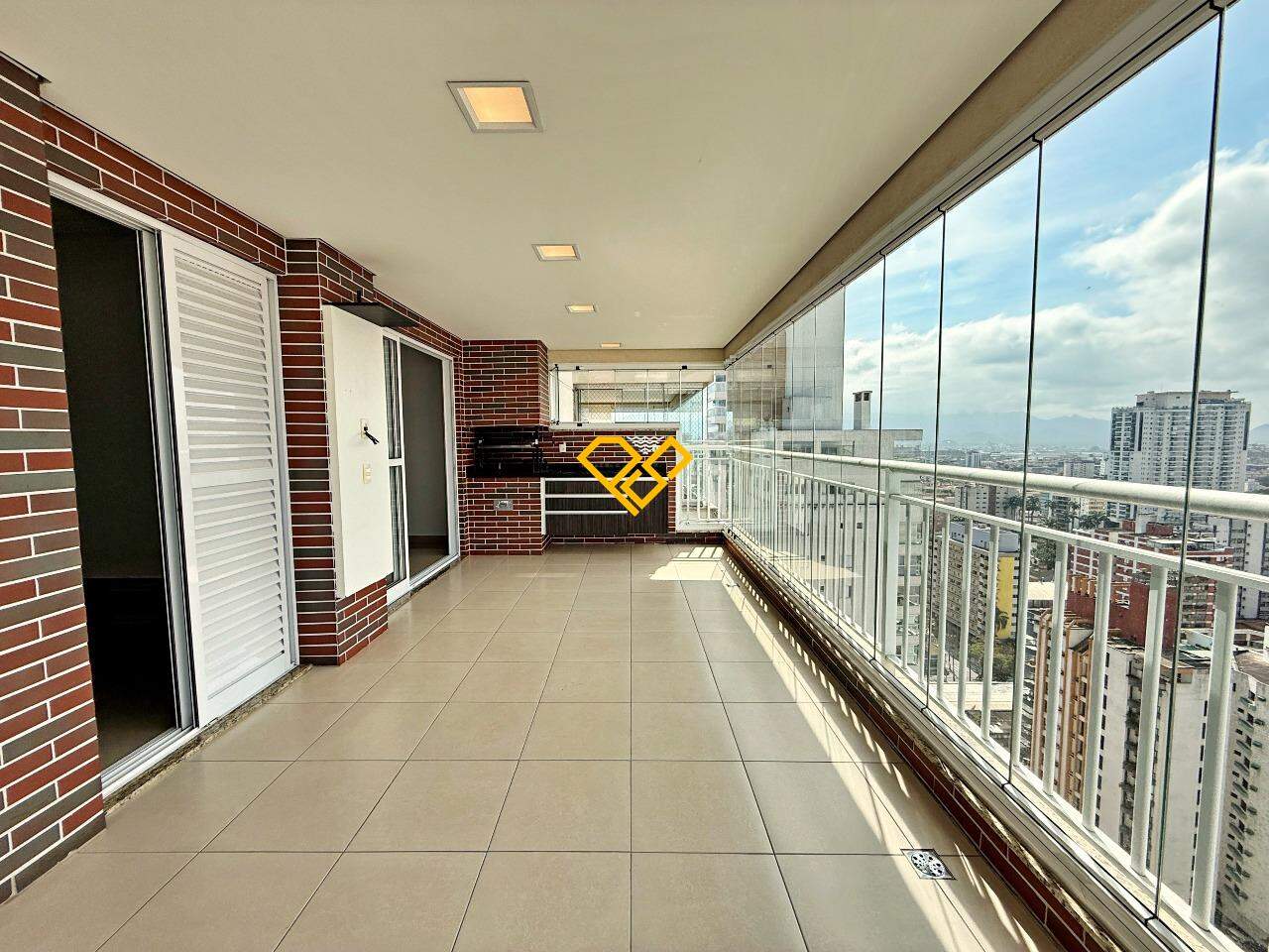 Apartamento para aluguel no Boqueirão: Varanda