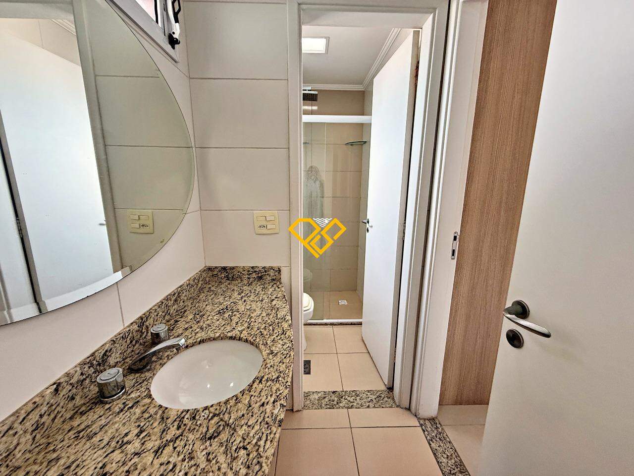 Apartamento para aluguel no Boqueirão: Wc suíte 2 e 3 americana