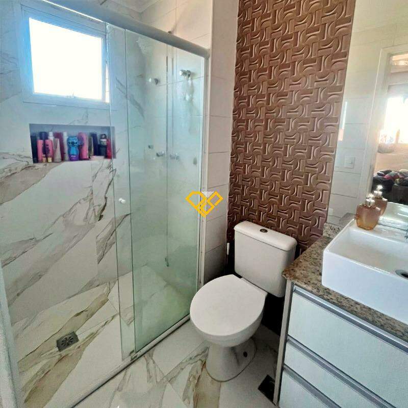 Apartamento à venda no Ponta da Praia: Wc suíte