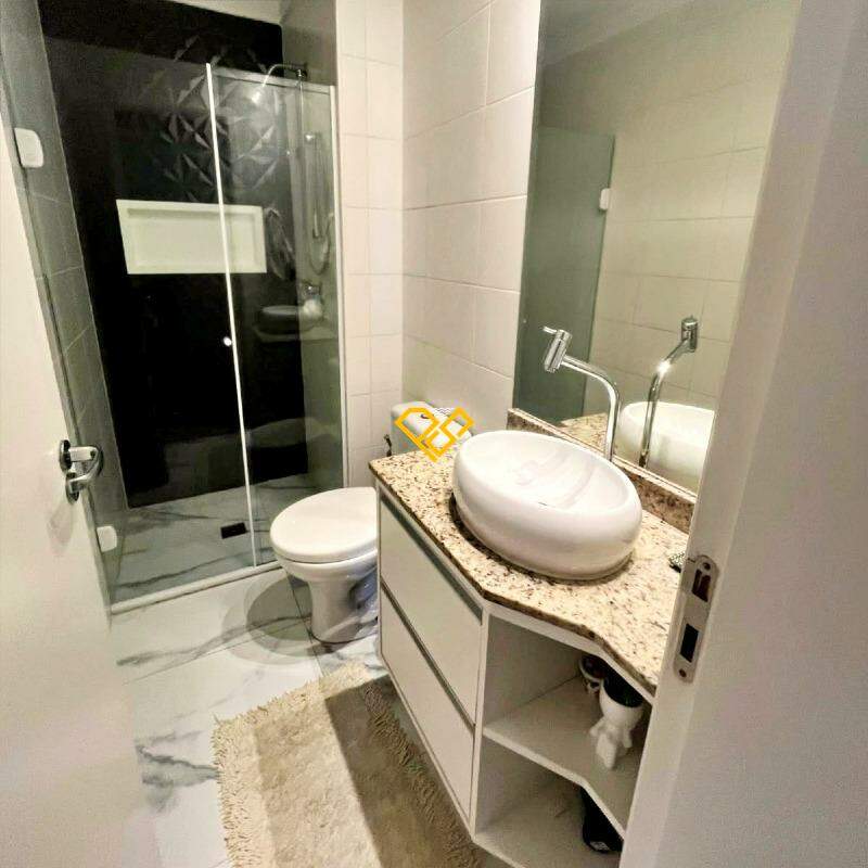Apartamento à venda no Ponta da Praia: Wc social