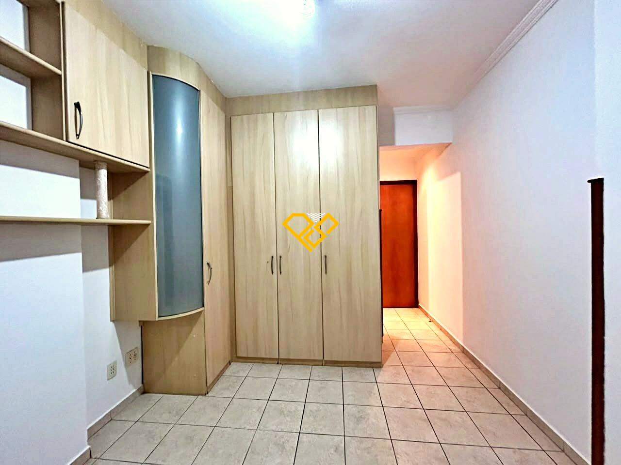 Apartamento para aluguel no Gonzaga: Dormitório 1 - suíte