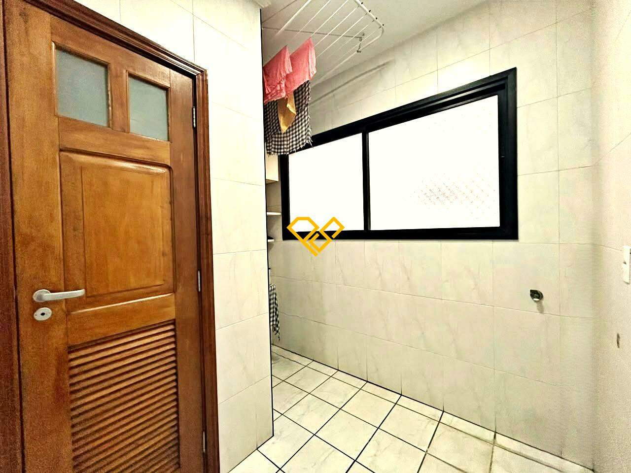 Apartamento para aluguel no Gonzaga: Área de serviço