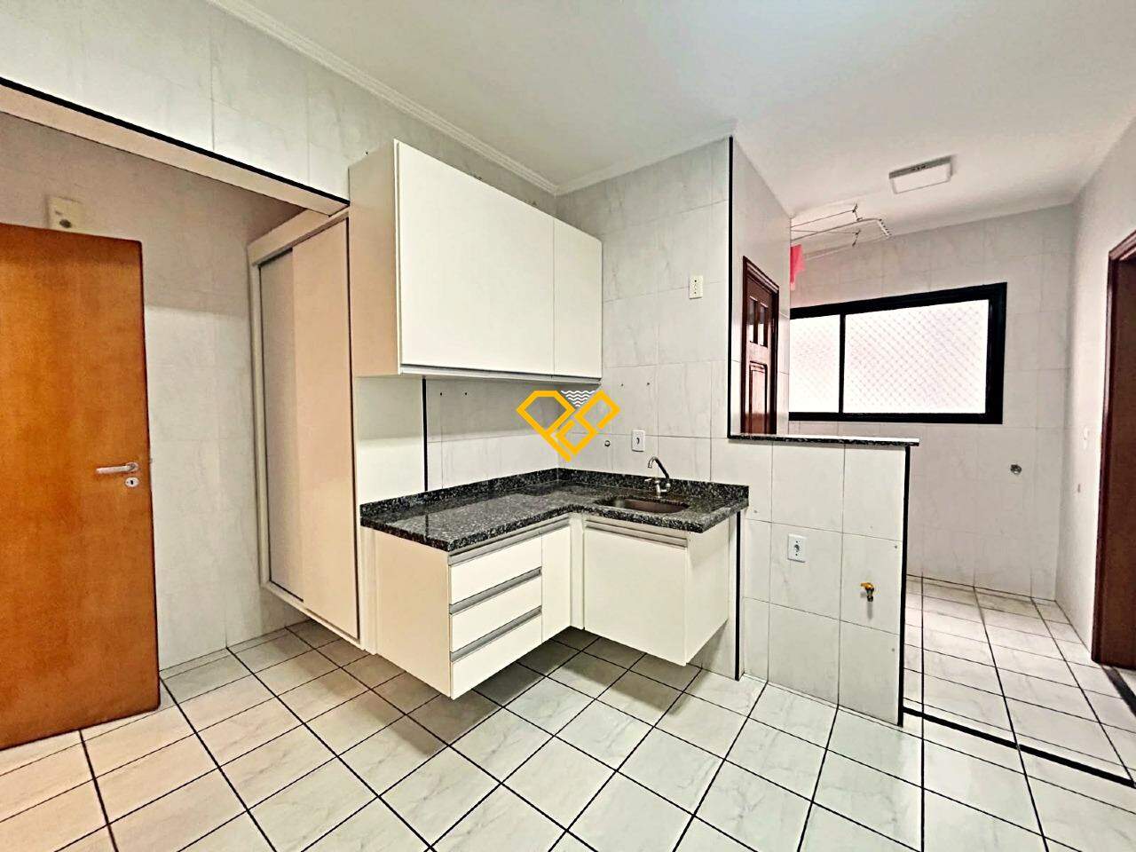 Apartamento para aluguel no Gonzaga: Cozinha