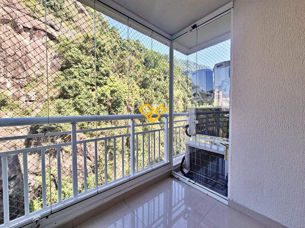 Apartamento à venda no Marapé: Varanda