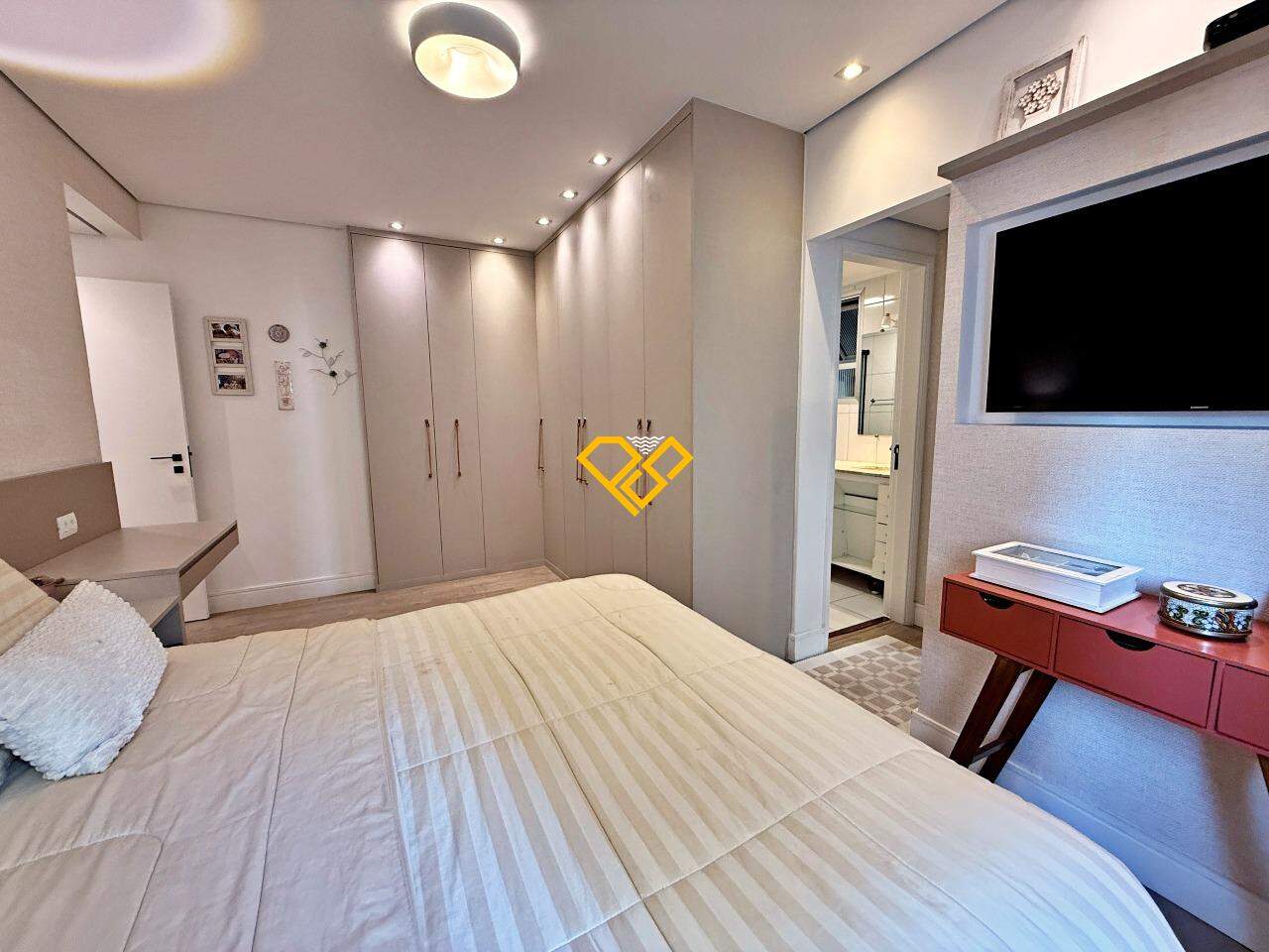 Apartamento à venda no Boqueirão: Dormitório 1 - suíte