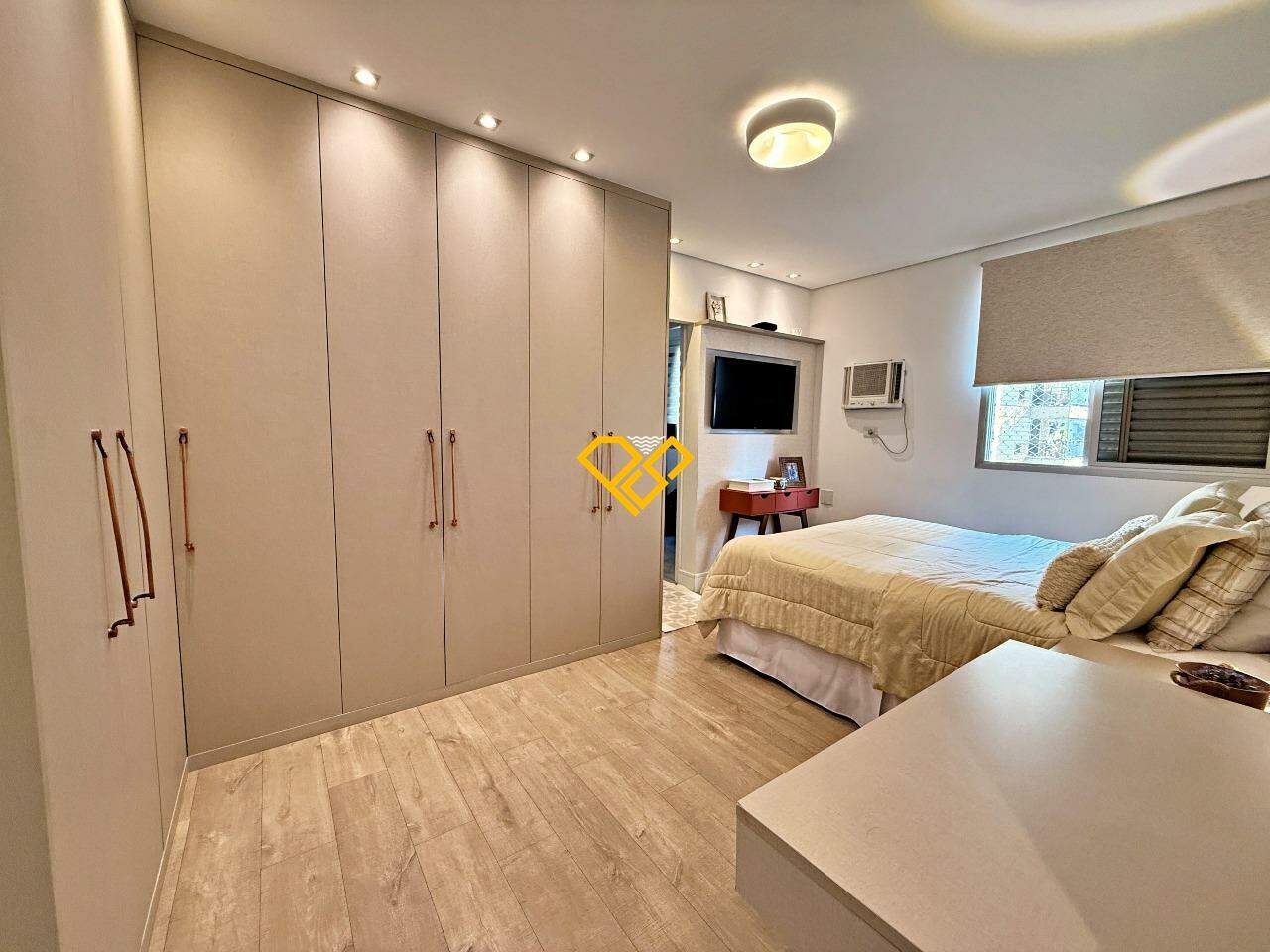 Apartamento à venda no Boqueirão: Dormitório 1 - suíte