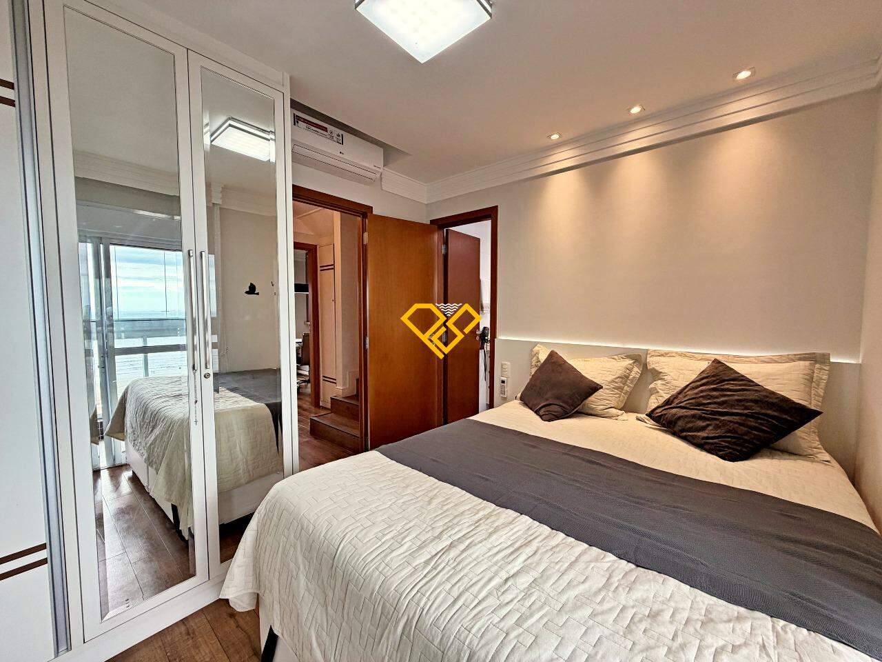 Apartamento Duplex à venda no Pompéia: Dormitório 1 - suíte