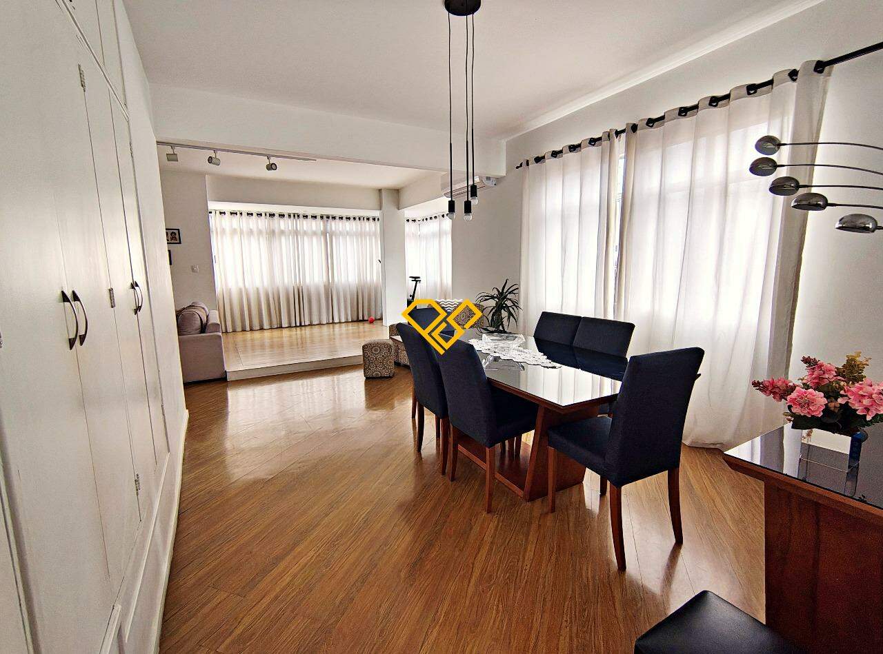Apartamento à venda no Ponta da Praia: Sala