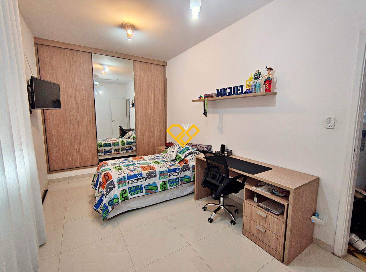 Apartamento à venda no Ponta da Praia: Dormitório 3