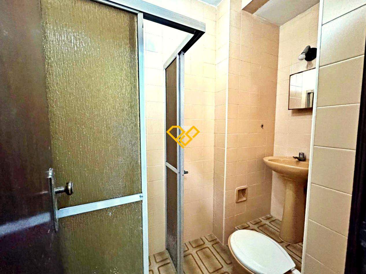 Apartamento à venda no Aparecida: Wc de serviço