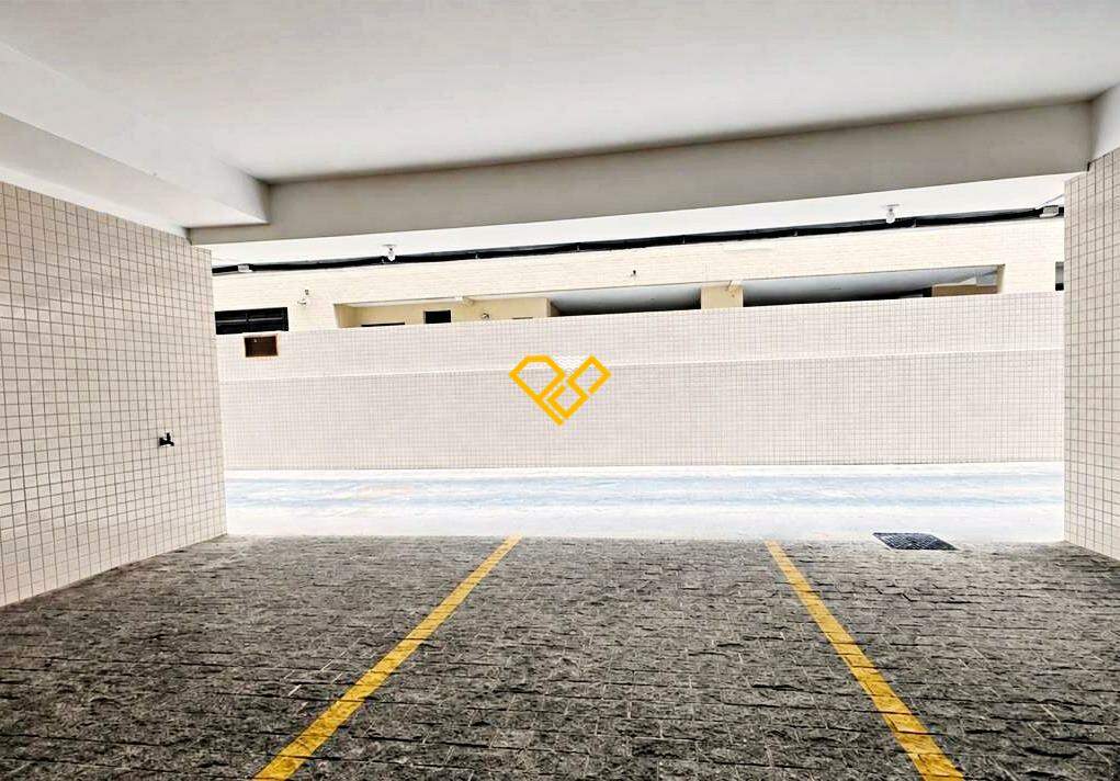Apartamento à venda no Ponta da Praia: Garagem