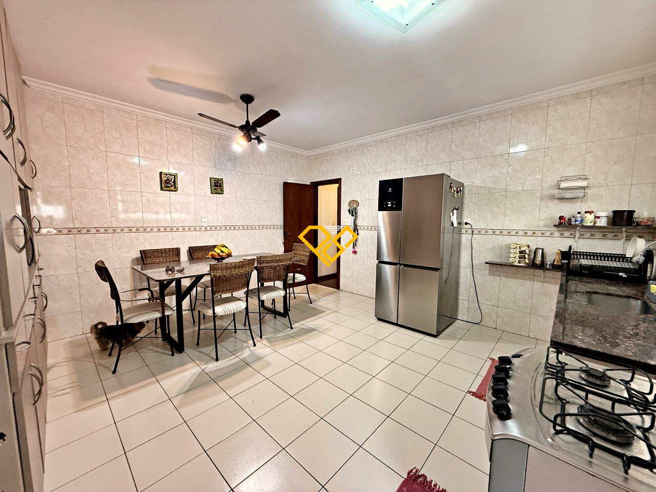 Apartamento à venda no Gonzaga: Cozinha