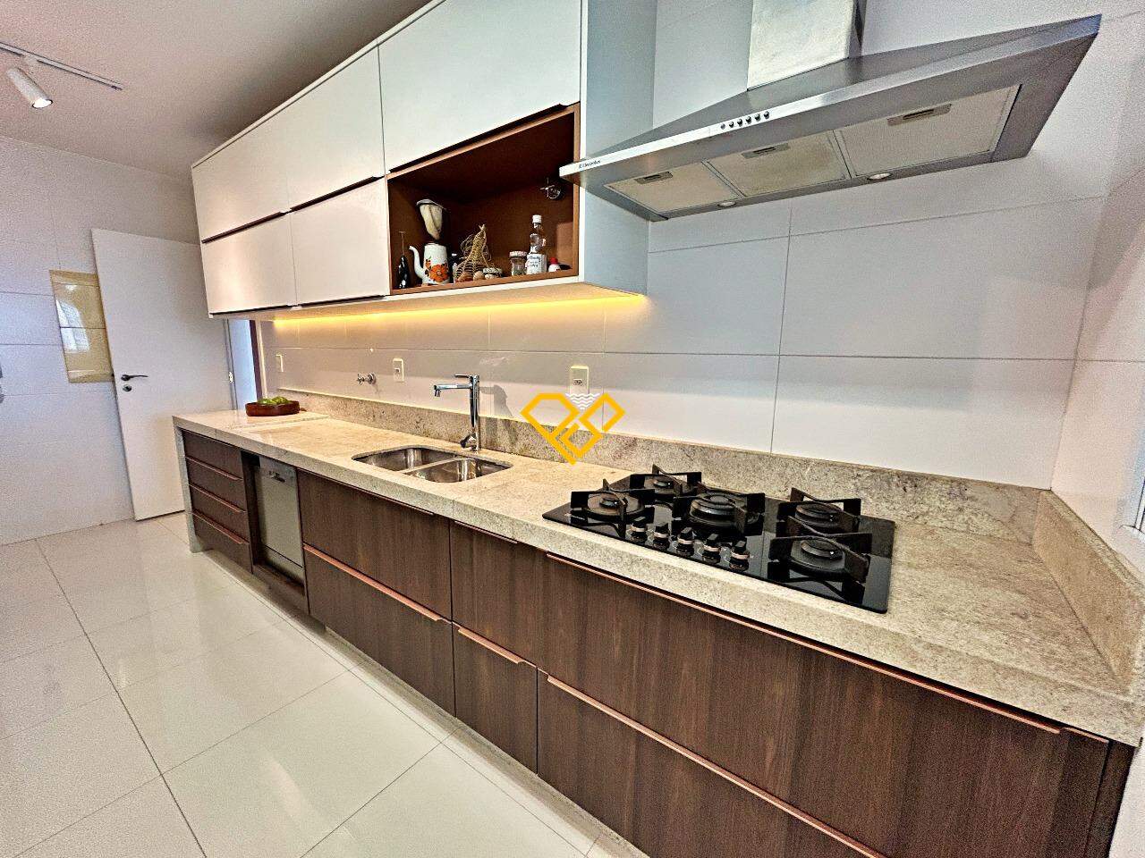 Apartamento à venda no Ponta da Praia: Cozinha