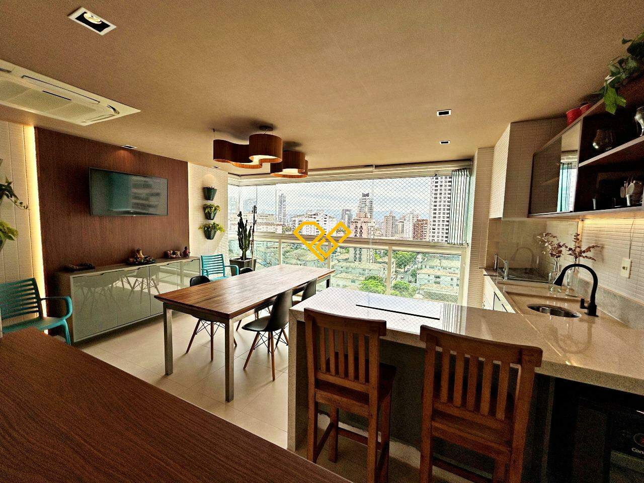 Apartamento à venda no Ponta da Praia: Varanda
