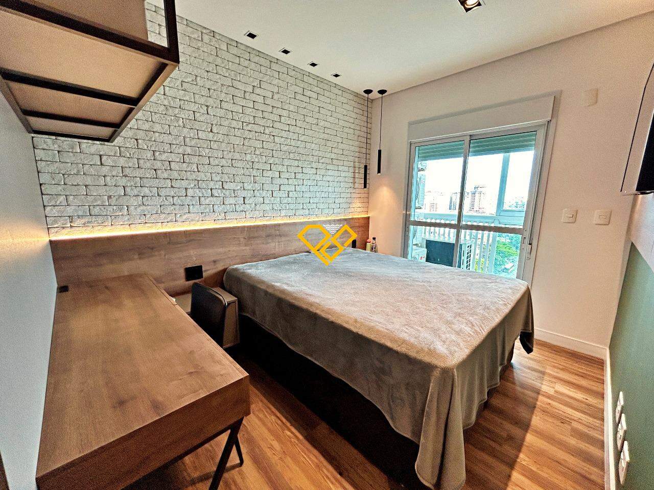 Apartamento à venda no Ponta da Praia: Suíte 1