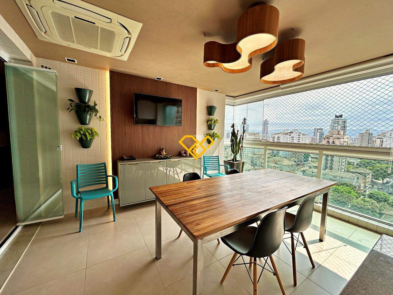 Apartamento à venda no Ponta da Praia: Varanda
