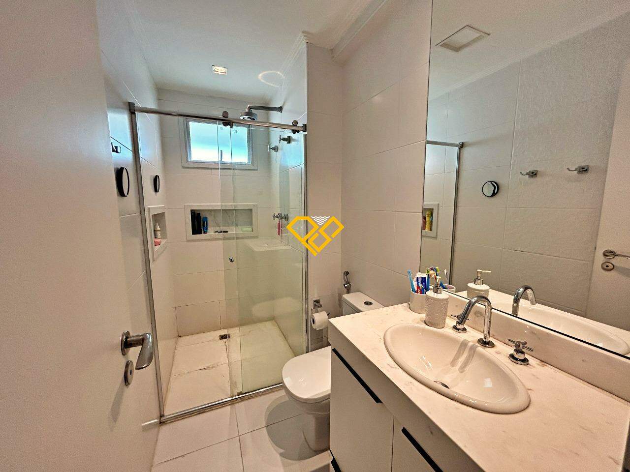 Apartamento à venda no Ponta da Praia: Wc suíte 1