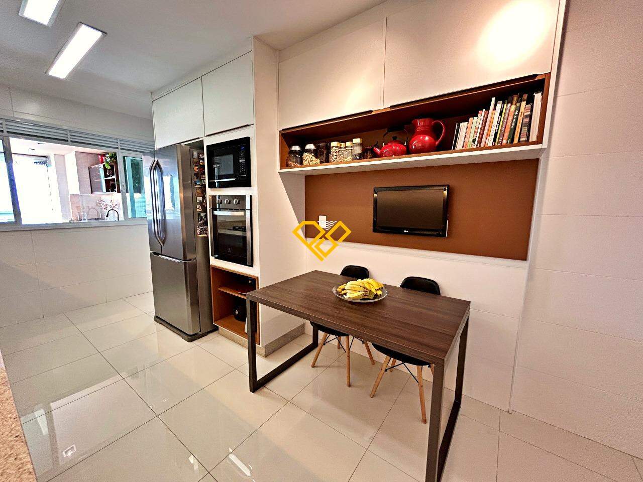 Apartamento à venda no Ponta da Praia: Cozinha