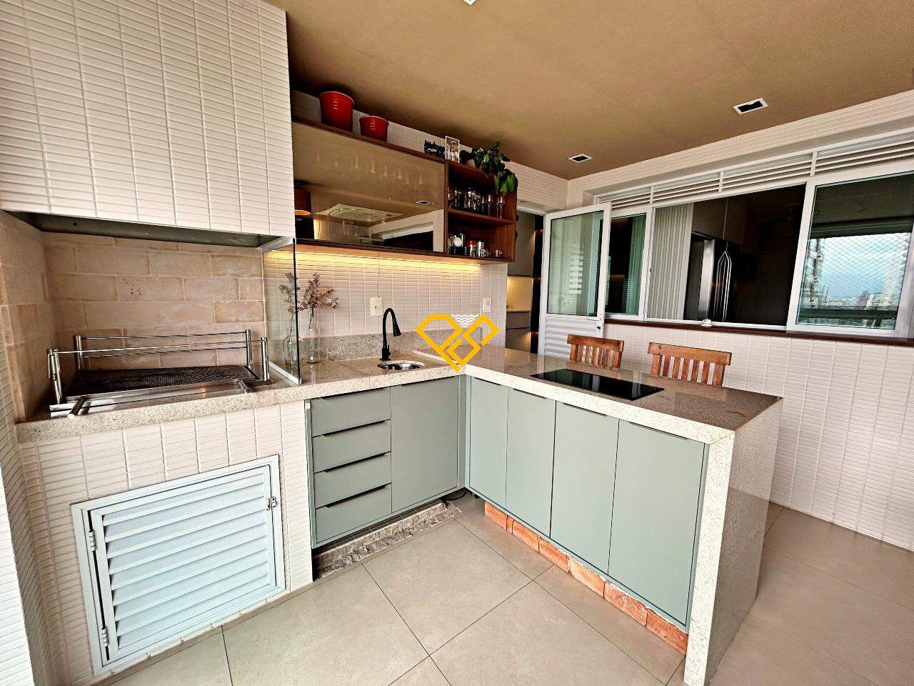 Apartamento à venda no Ponta da Praia: Varandaa