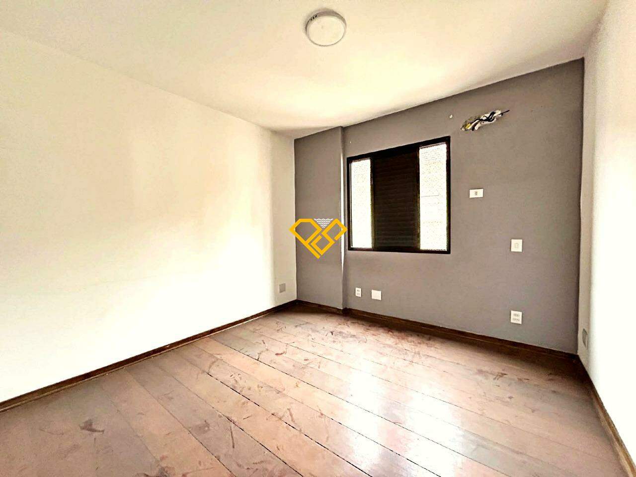Apartamento à venda no Ponta da Praia: Dormitório 3