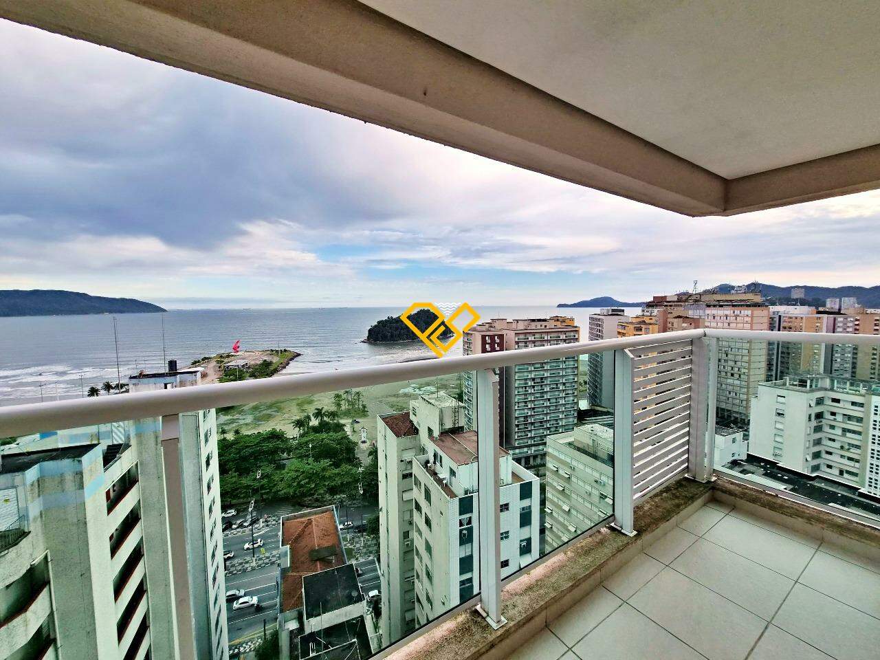Apartamento Duplex à venda no José Menino: Varanda