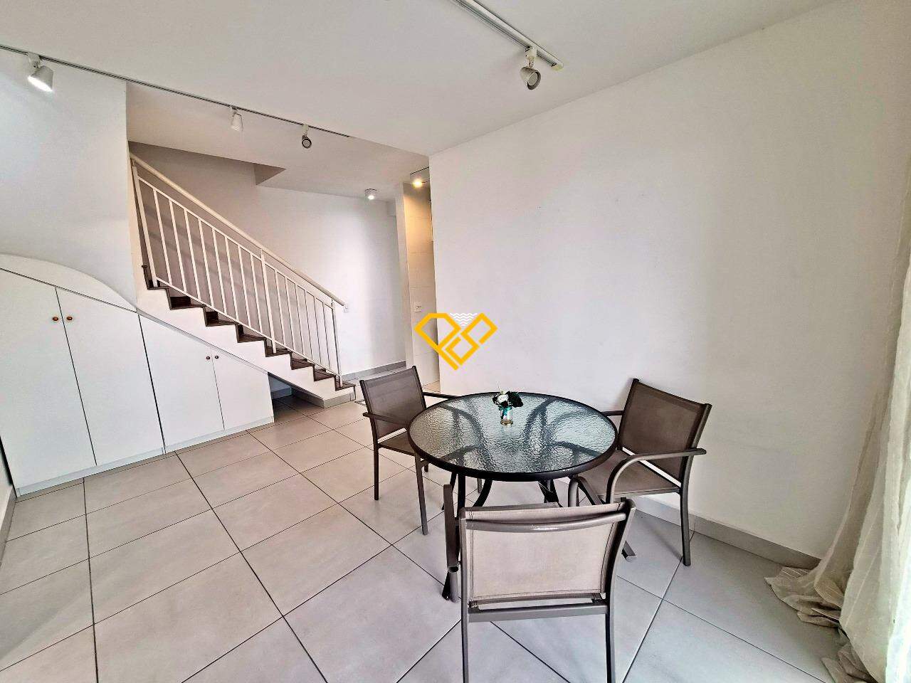 Apartamento Duplex à venda no José Menino: Sala