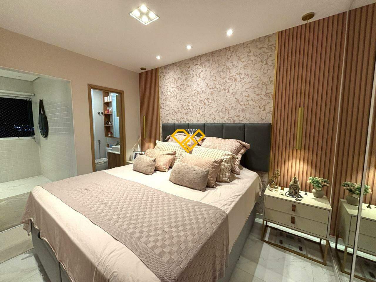 Apartamento à venda no Boqueirão: Dormitório 1 - suíte