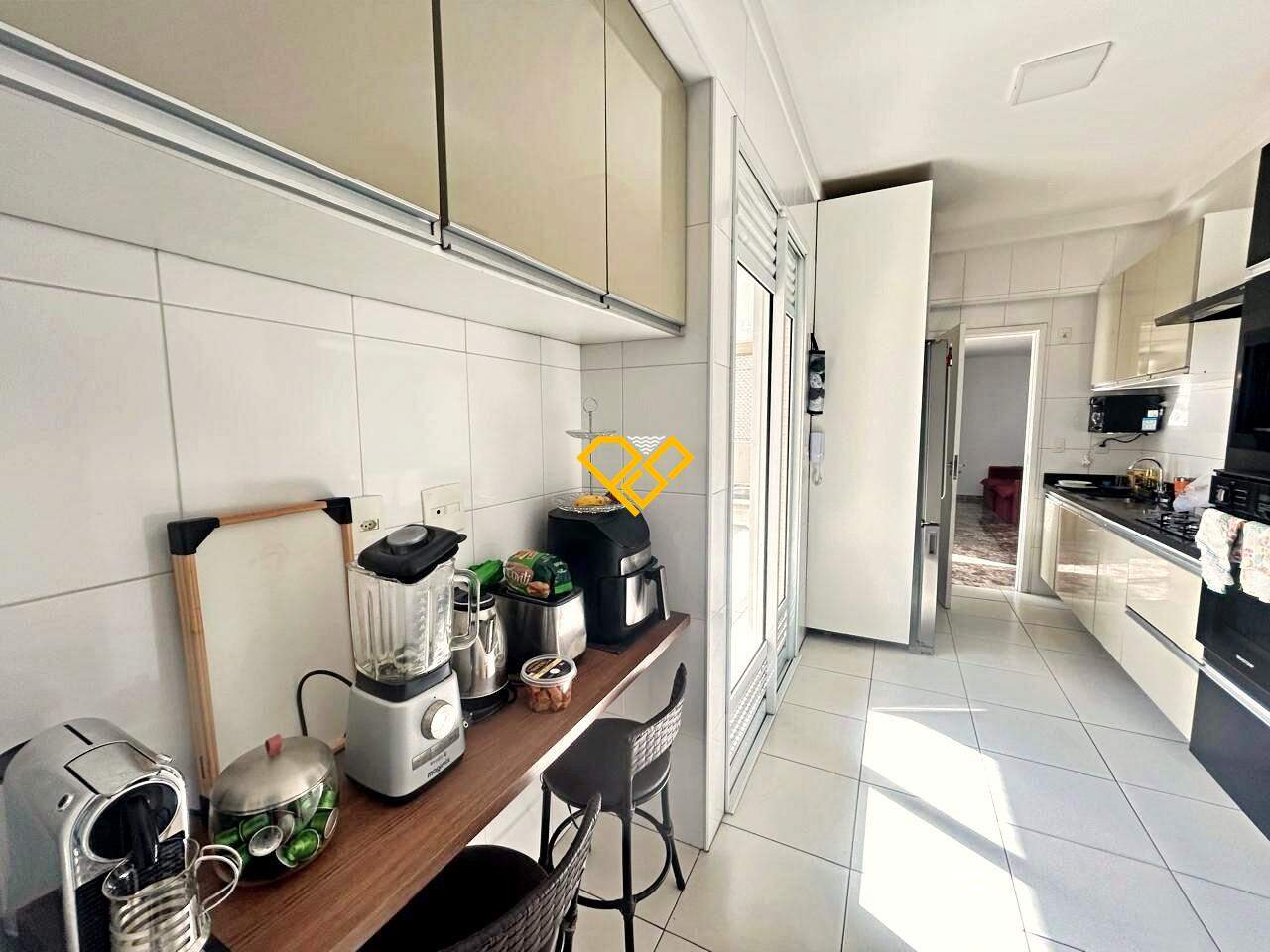 Apartamento à venda no Gonzaga: Cozinha