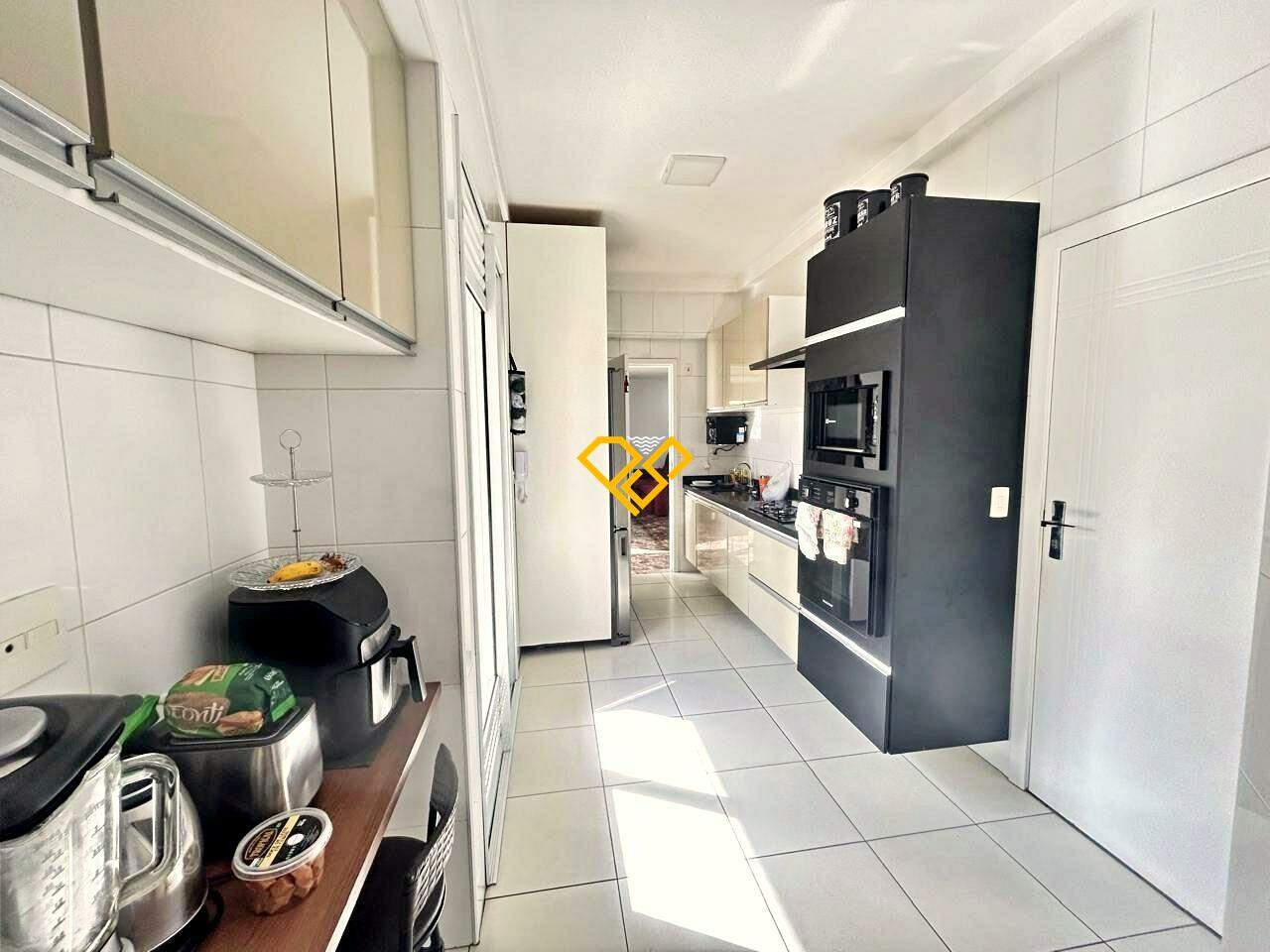 Apartamento à venda no Gonzaga: Cozinha