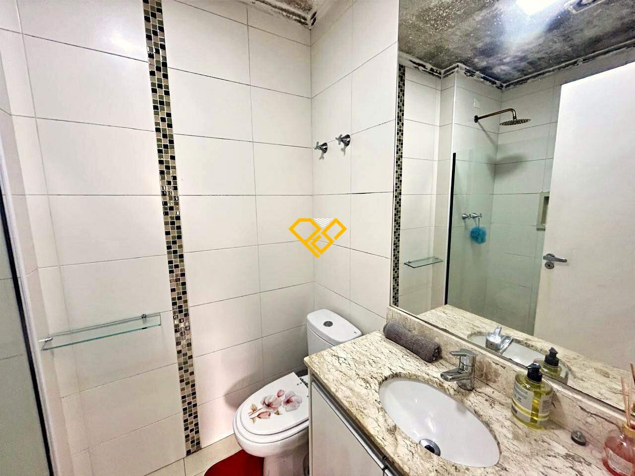Apartamento à venda no Gonzaga: Wc social