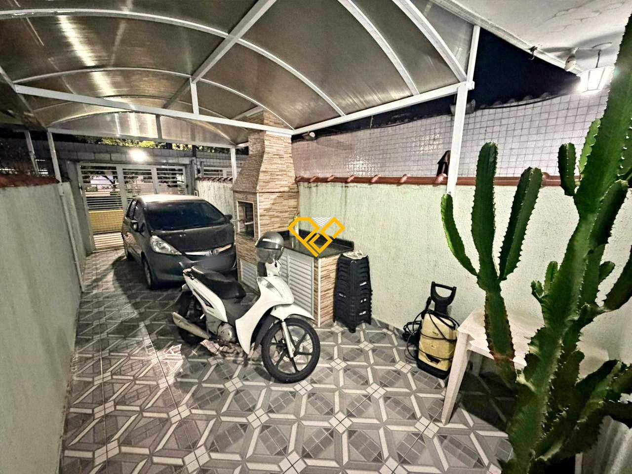 Sobreposta Alta à venda no Marapé: Garagem