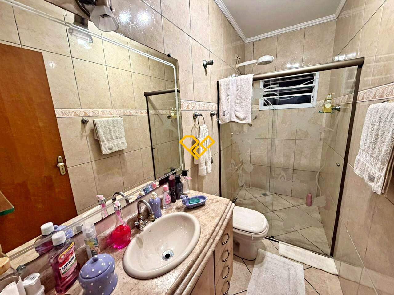 Sobreposta Alta à venda no Marapé: Wc social