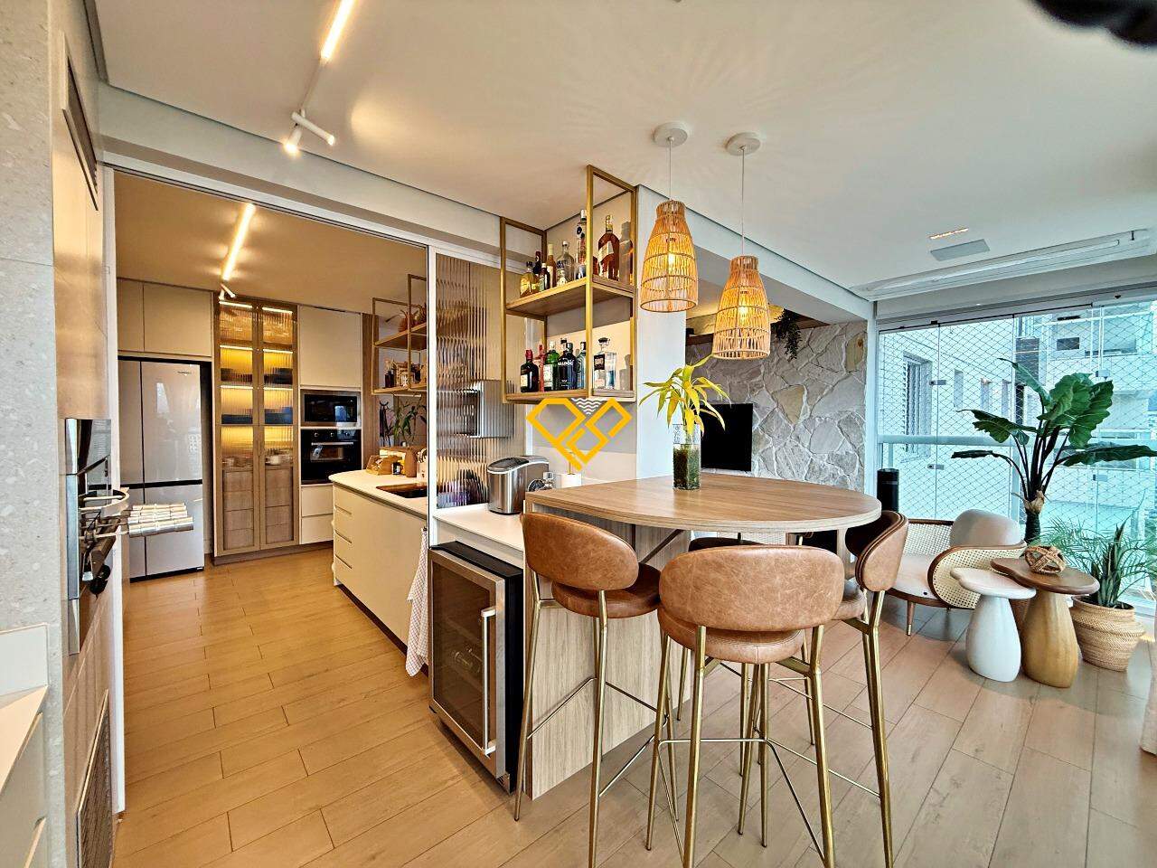 Apartamento à venda no Gonzaga: Sala e cozinha integrada