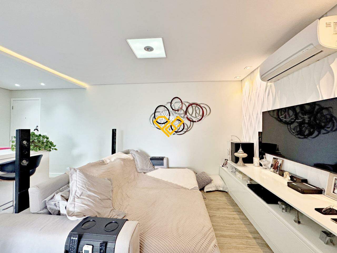Apartamento para aluguel no Ponta da Praia: Sala
